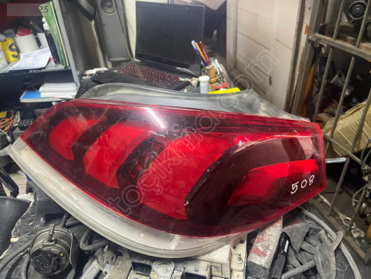 Peugeot 508 sağ arka stop