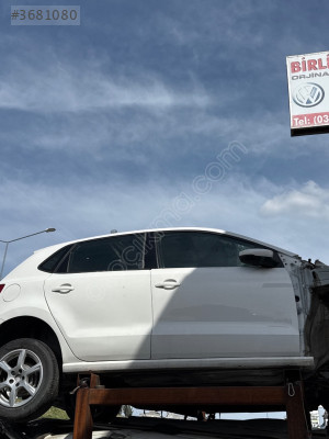 Volkswagen Polo Sağ Ön Sağ Arka Kapı Hatasız Beyaz Çıkma Orijinal