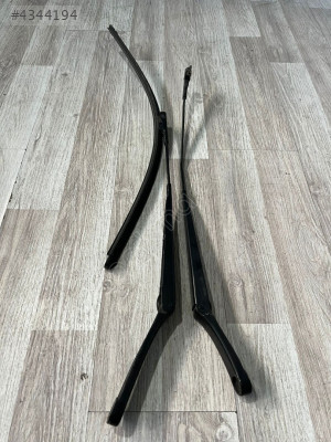 VOLKSWAGEN GOLF 5 CAM SİLGİ  KOLU ÇIKMA ORJİNAL