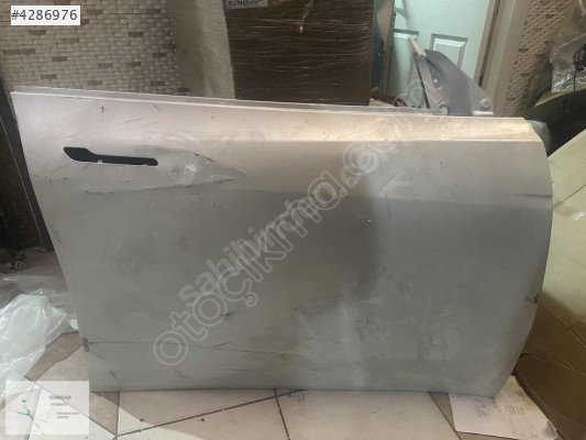 TESLA MODEL Y KAPI SAĞ ÖN