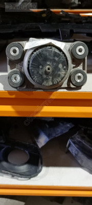 LAND/RANGE MOTOR TAKOZU ORJİNAL ÇIKMA YEDEK PARÇA