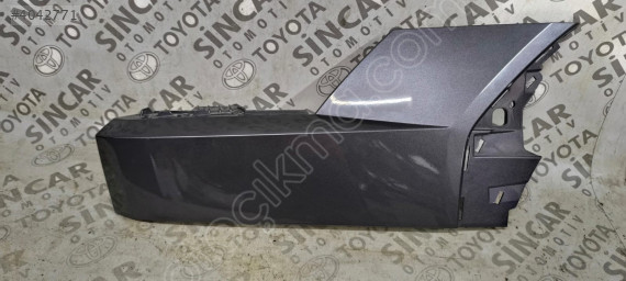 HYUNDAİ SANTA-FE SANTAFE ARKA TAMPON SAĞ KAPAĞI ÇIKMA 86657P6000