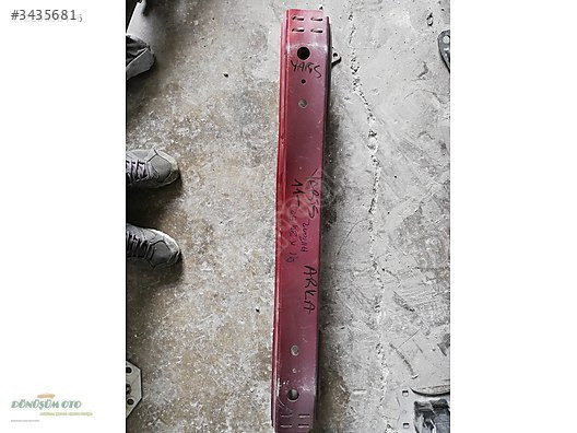 TOYOTA YARİS ÇIKMA TAMPON DEMİRİ ARKA 2011 -