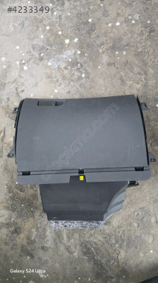 MEGANE 4 TORPİDO GÖZÜ ÇEKMECE 685009086R