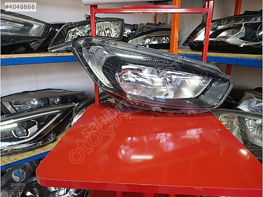 FORD COURİER SAĞ FAR ÇIKMA ORJİNAL
