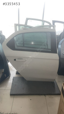 Peugeot 301 sağ arka kapı orijinal temiz