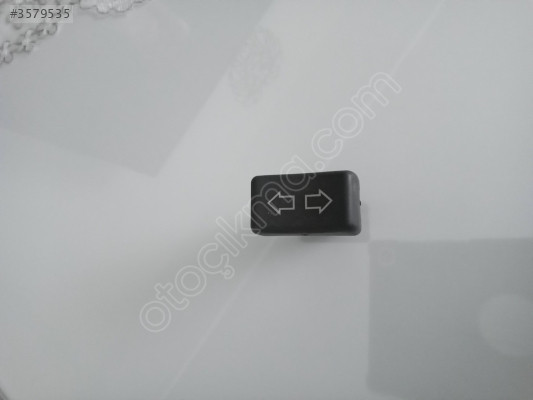 RENAULT R9 Cam Açma Düğmesi DWA45117