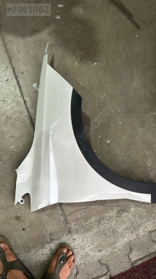 Seat arona sağ ön çamurluk