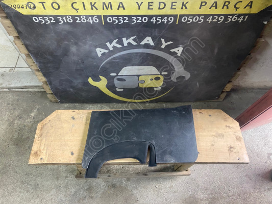 735698083 Egea Göğüs Alt Kapağı Orjinal Çıkma