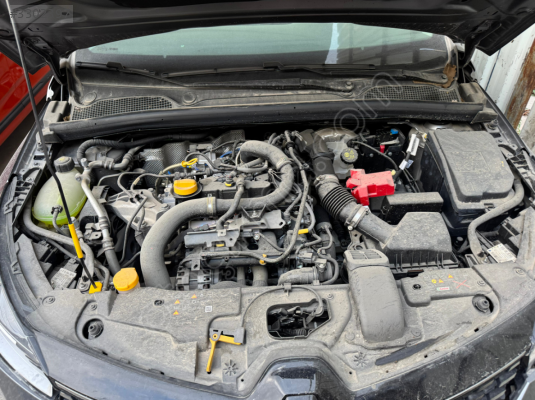RENAULT CLİO 5 MOTOR KAPUTU ÜNALLAR OTO ÇIKMA YEDEK PARÇA