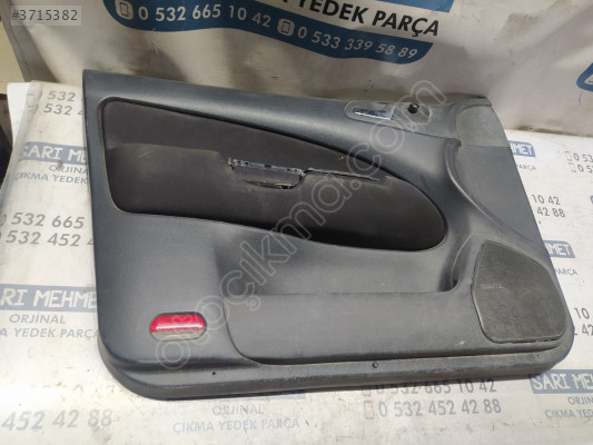 ÇIKMA SKODA OCTAVİA A4 SOL ÖN KAPI DÖŞEMESİ D-423