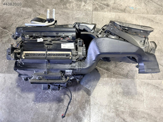 8W1816005L AUDİ A4 B9 KALORİFER KAZANI EGE OTOMOTİV BURSA