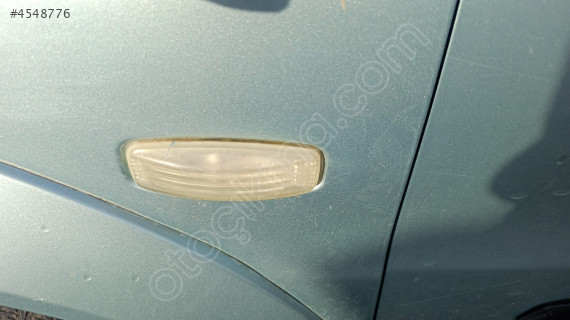 tata indica sol ön çamurluk sinyali