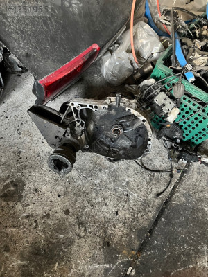 Renault 9 brodway şanzıman orjinal hatasız