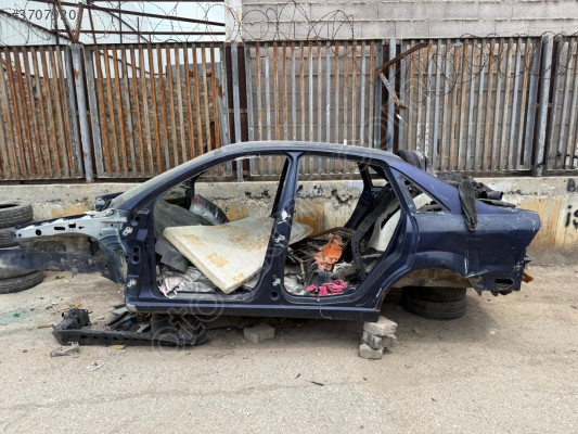 FORD FOCUS MARŞBİYEL SACI SAĞ VE SOL ORJINAL ÇIKMA 98-04 MODEL