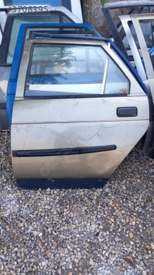 Lada Vega sol arka kapı