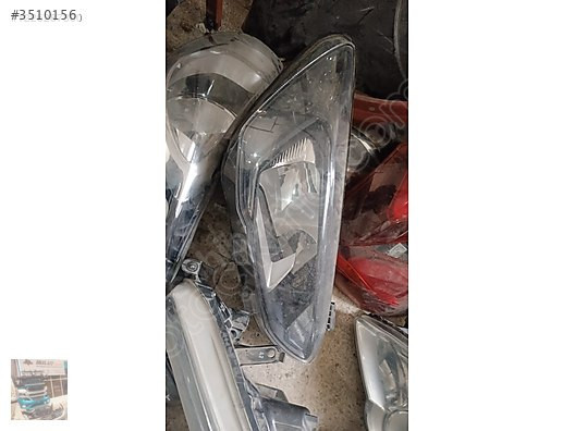 Ford focus sağ köşe ledli far çıkma orjinal