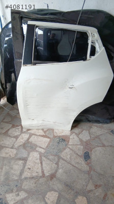 NISSAN JUKE F15 SOL ARKA KAPI (SEDEFLİ BEYAZ RENK) ORİJİNAL
