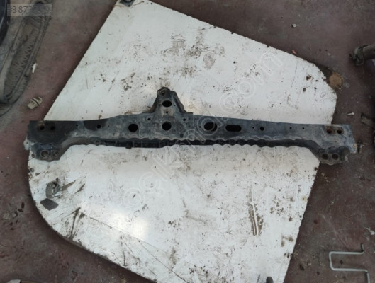 TOYOTA COROLLA ALT ŞASE BAĞLANTI DEMİRİ