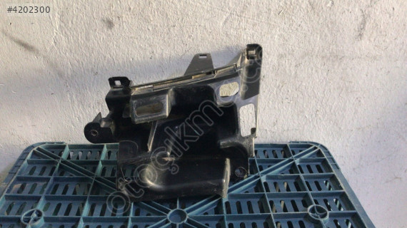 PEUGEOT 208 GT SAĞ ARKA TAMPON BRAKETİ ÇIKMA ORJİNAL YEDEK PARÇA