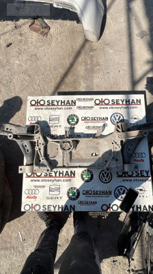 1K0199369F golf 5 ön travers boş