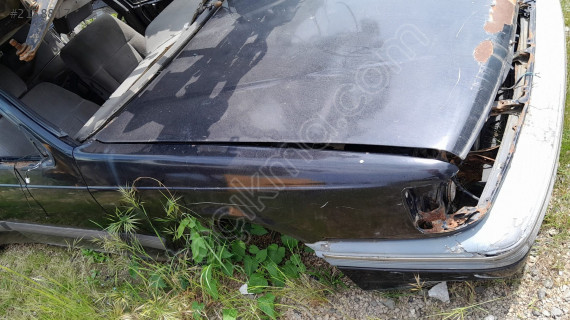 Mazda 929 sağ ön çamurluk çıkma