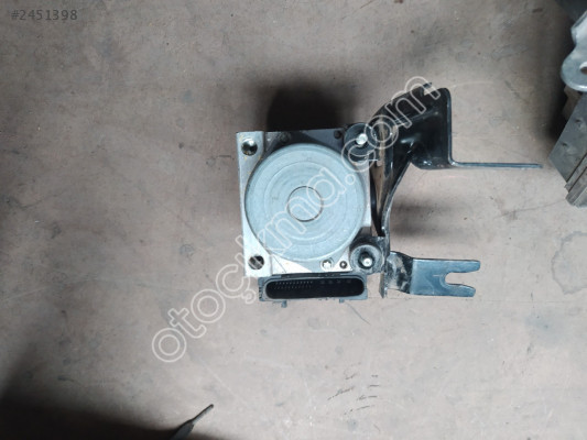 Renault Clio 3 otomatik ABS beyni 8200 747 140