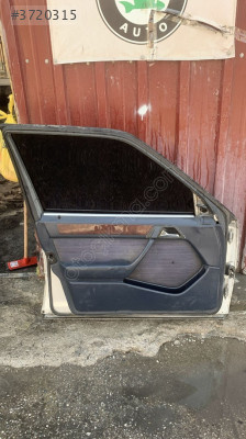 Mercedes E Serisi W124 Sol Ön Kapı Döşeme Parçası