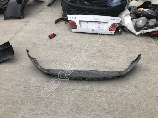 VOLVO XC40 ÖN TAMPON SPOİLER 31449340
