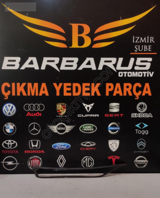 SKODA SUPERB ÖN TAMPON SİS KAPAĞI ÜST ÇITASI SOL 3V0853767C