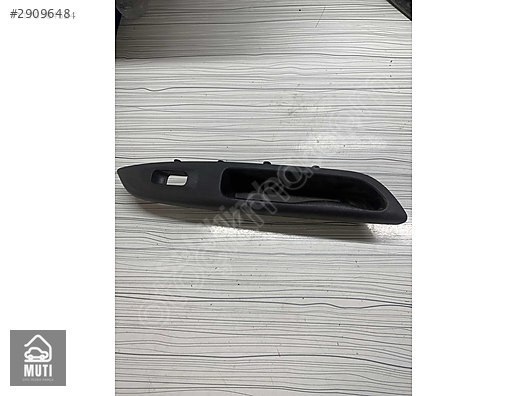 HYUNDAİ ACCENT CAM AÇMA DÜĞMESİ SAĞ-83720-1E010