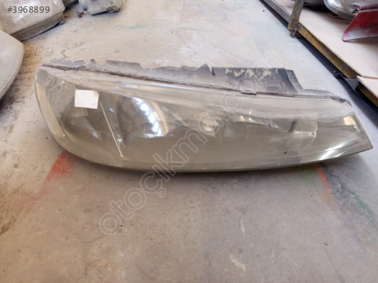 Peugeot 406 sağ ön far