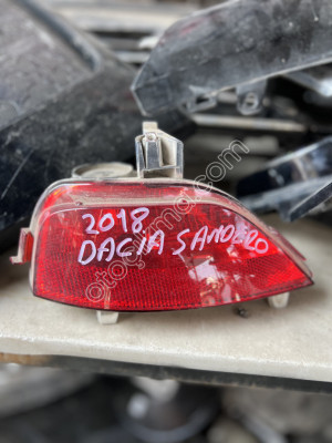 2018 Dacia sandero arka tampon reflektörü çıkma