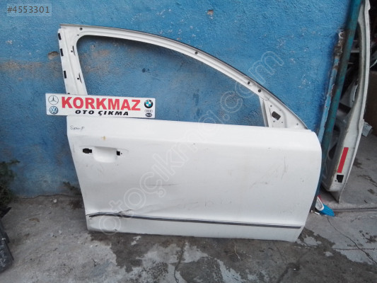SKODA SUPERB SAĞ ÖN KAPI