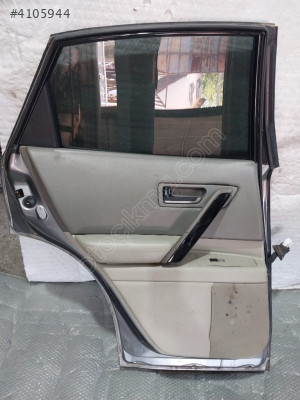 İNFİNİTİ FX35 2006 ÇIKMA ORİJİNAL SOL KAPI DÖŞEMESİ