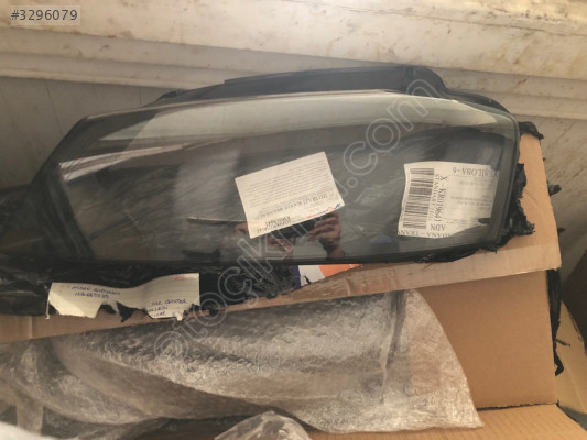 Audi a3 sol far camı 2009