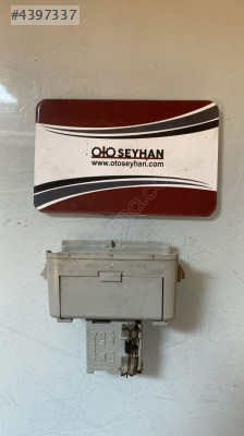 6Q0947411C skoda octavia 2011 kapı kartonu reflekör çerçevesi