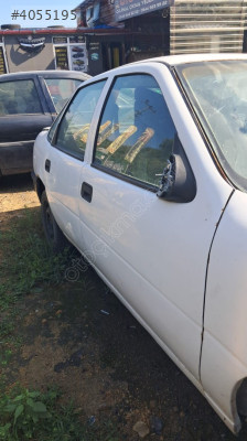 OPEL VECTRA A SAĞ ÖN KAPI.OTO ERKAN ÜNYE