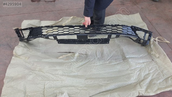 VW TİGUAN ÖN TAMPON ALT IZGARA SPOYLER  sifir ORJİNAL  17/20