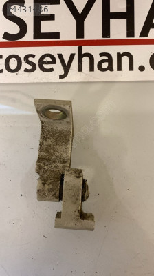 8K0831401A seat toledo 2015 sol ön kapı üst menteşesi