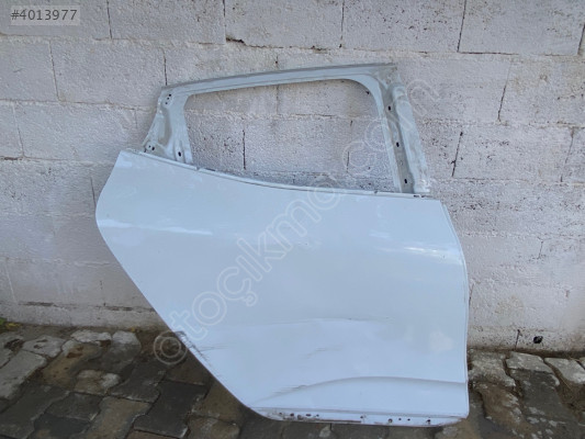 Renault Clio 5 sag arka kapı