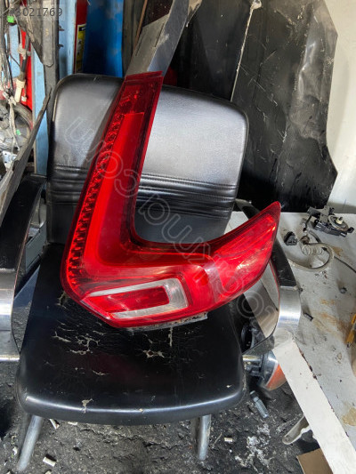 Volvo Xc40 Sağ Stop
