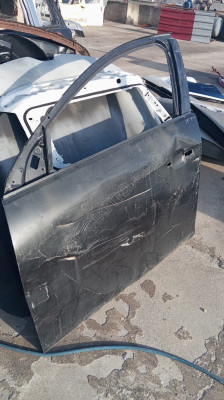 Opel insignia sol ön kapı çıkma yedek parça