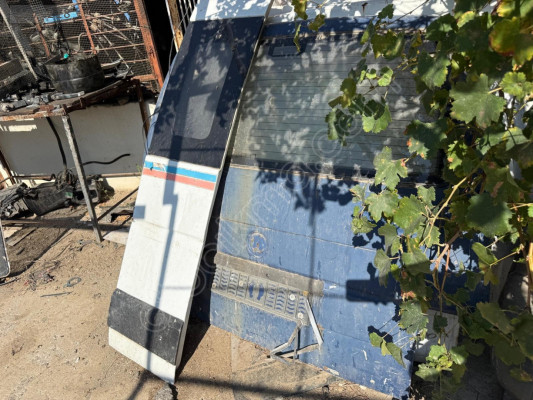 VOLKSWAGEN TRANSPORTER T4 BAGAJ ÇITASI 97-02 MODEL ORJİNAL