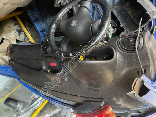 Peugeot 206 orjinal göğüslük hatasız
