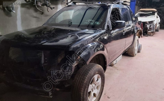 Nissan Navara Sol Arka Kapı Parçaları - Mil Oto Çıkma Parça
