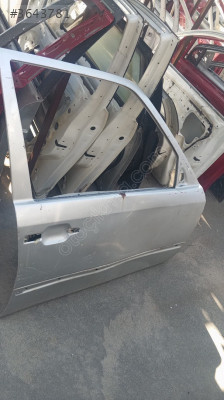 Mercedes 124 sag ön kapı çıkma yedek parça