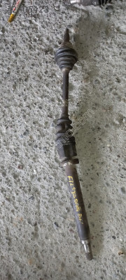 FORD FİESTA 2004 1.6 ÇIKMA ORJİNAL SAĞ AKS
