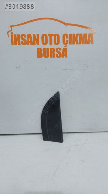 Hyundai Accent- Era- 06/12 Arka Kapı Cam Plastiği Sağ üçgen