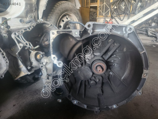 ford fiesta 1.4 tdci dizel orjinal çıkma KOMPLE şanzıman